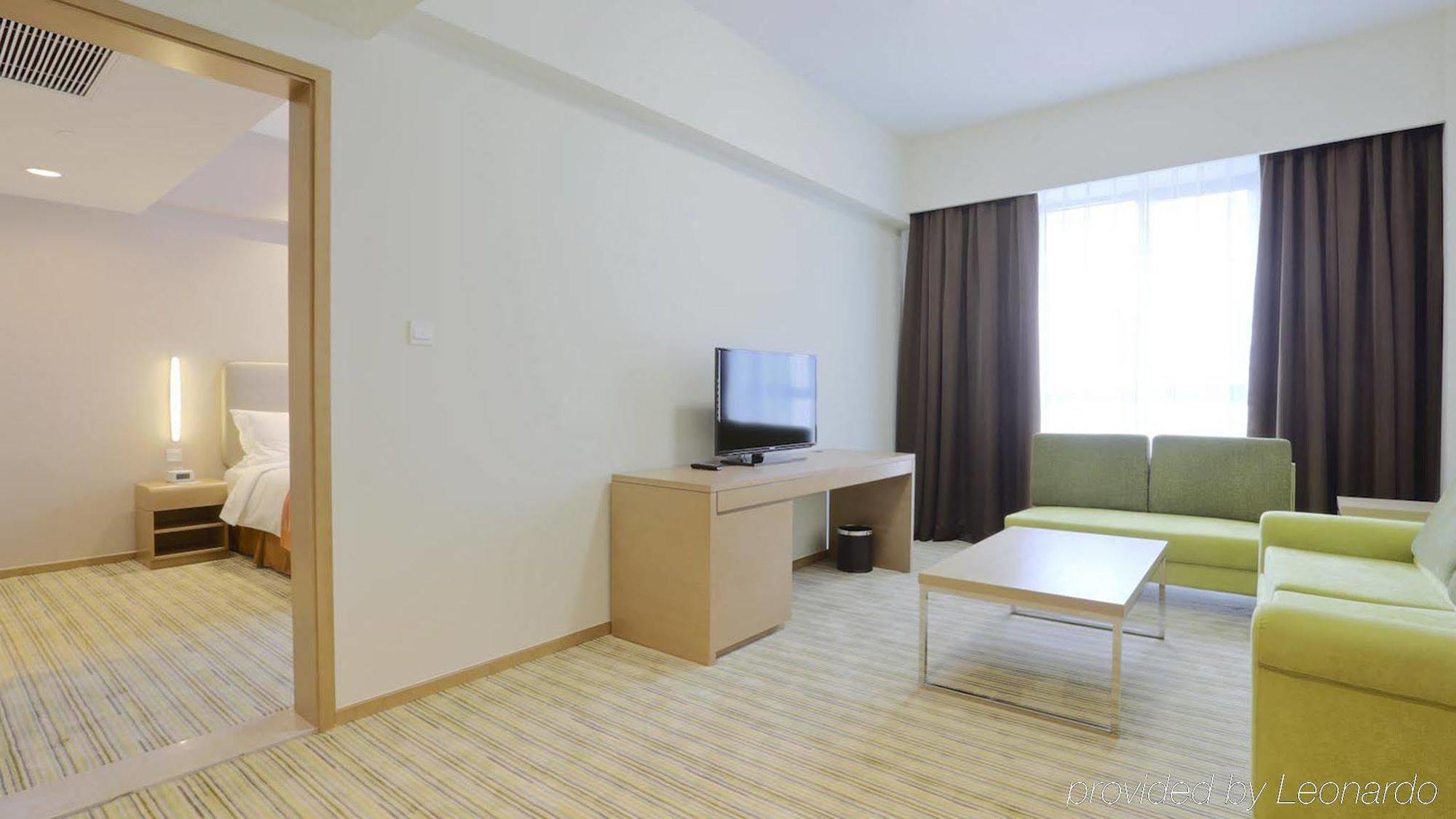 Holiday Inn Express Shanghai Gongkang By Ihg Exterior foto